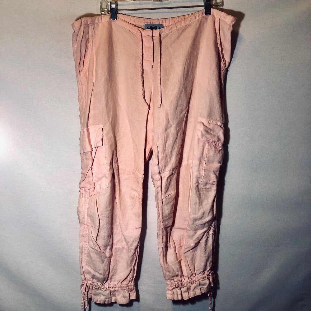 Juicy Couture 100% linen pink cropped pants